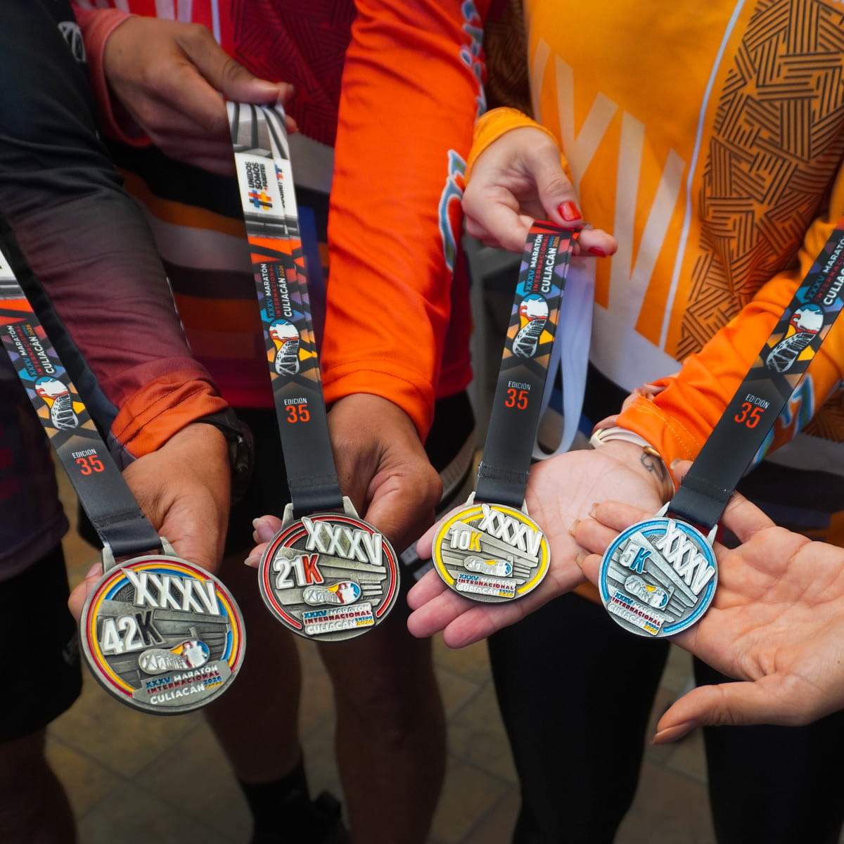 Medallas oficiales del Maratón Internacional de Culiacán 2026