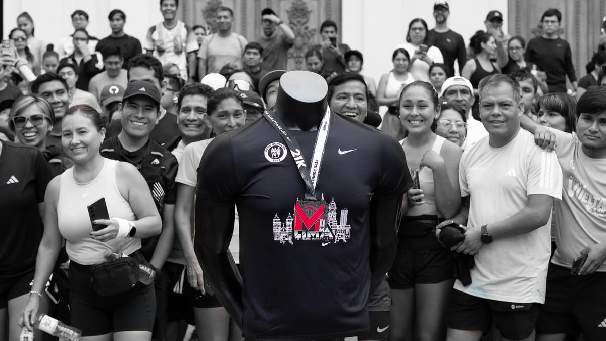 Medalla oficial de la Media Maratón de Lima 2026
